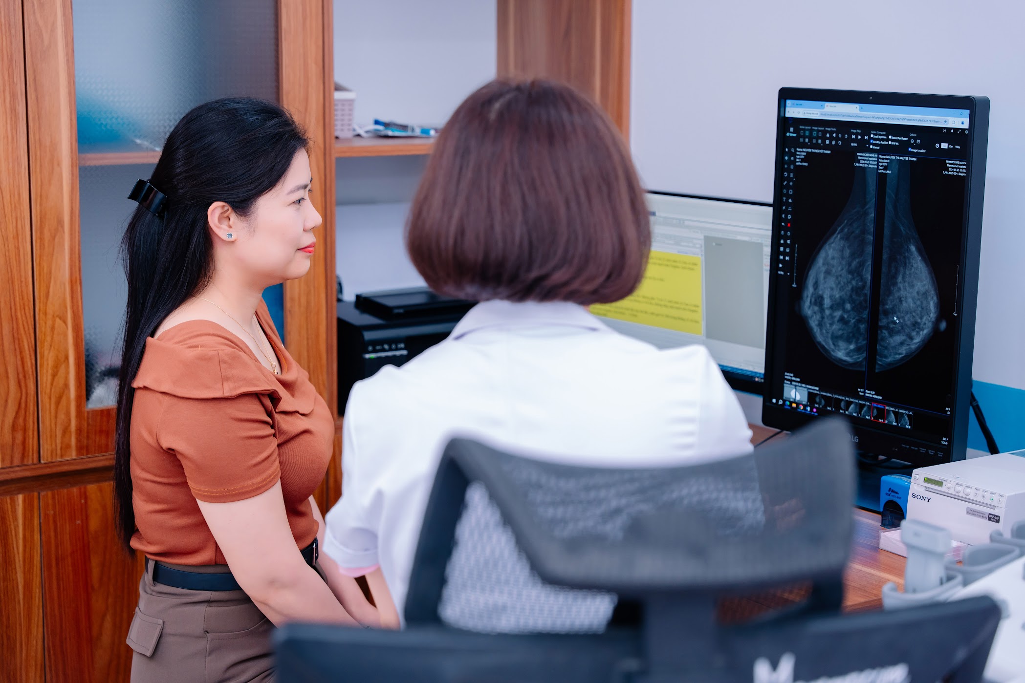 Siêu âm vú có phát hiện được ung thư không? Những điều bạn cần biết